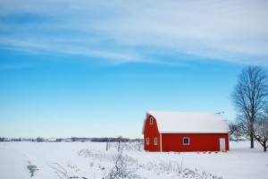 winter-barn-556696_1920